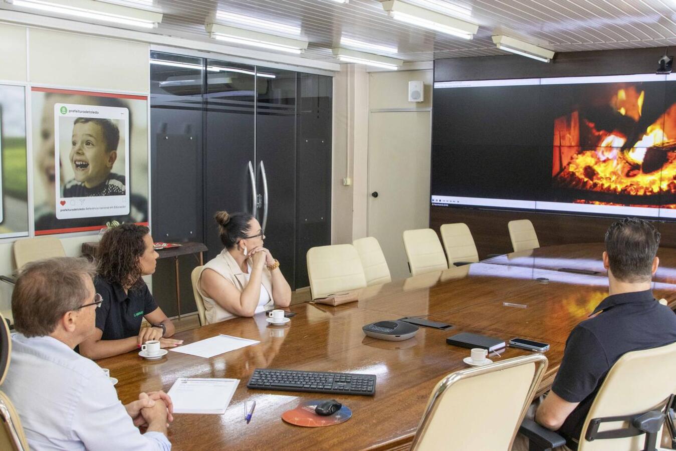 A organização do 18º Encontro Regional Abraves-PR, que acontece dias 13 e 14 de março, apresenta os encaminhamentos do evento para o prefeito 