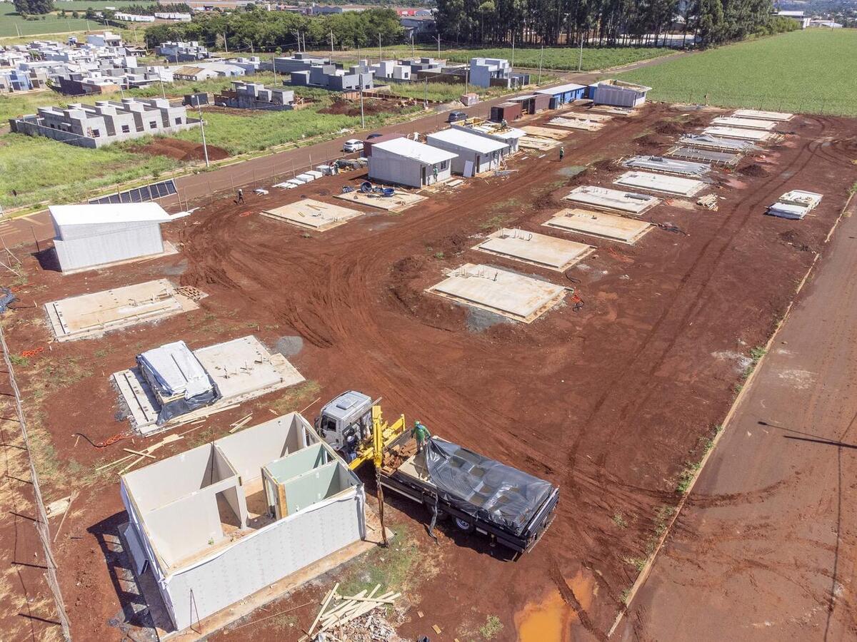 Empresa responsável pelas obras planeja entregar 84 unidades no 1º semestre; 2ª etapa prevê mais 94, todas edificadas via programa “Minha Casa Minha Vida”