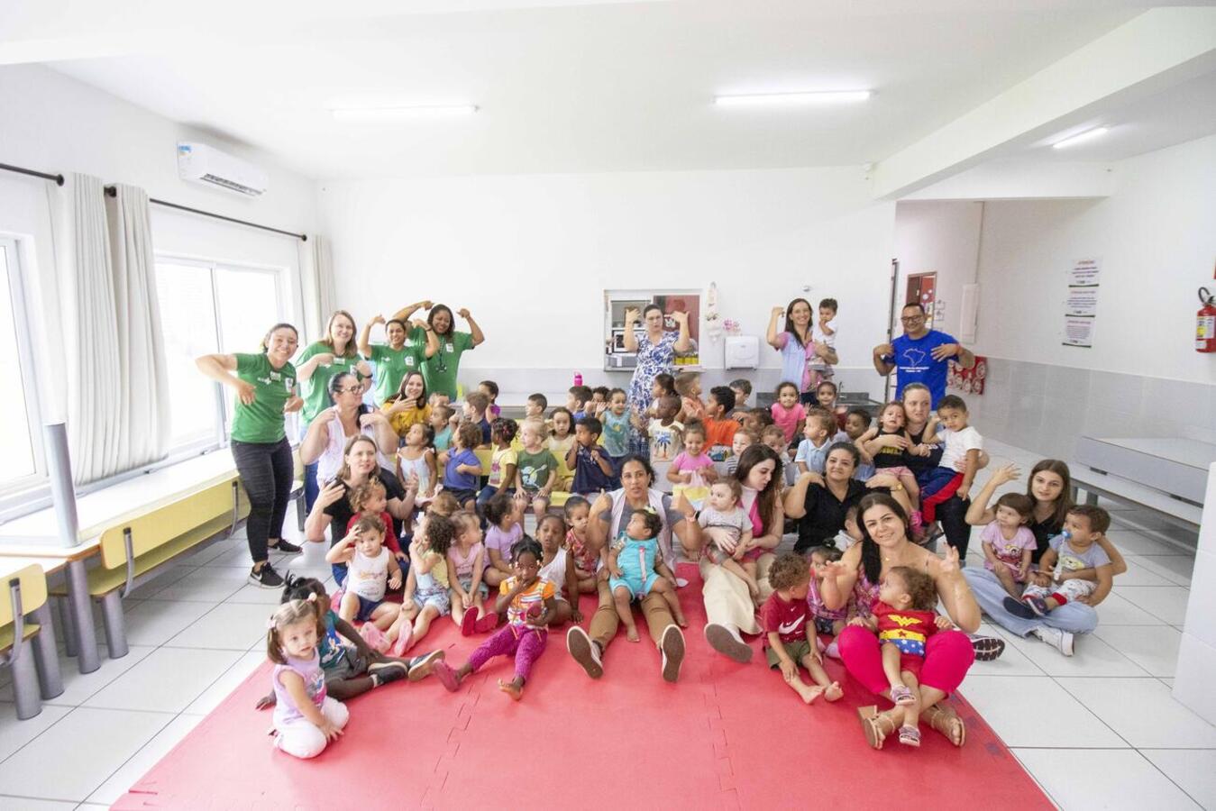 Peça teatral encenada por ACEs na manhã desta quinta-feira (29) encerra semana repleta de atividades pedagógicas voltadas à prevenção aos focos de Aedes aegypti