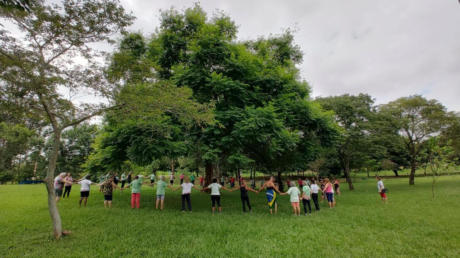 A programação da campanha de Valorização da Mulher aconteceu durante a reunião bimestral do Conselho da Mulher, no Centro da Juventude do Coopagro