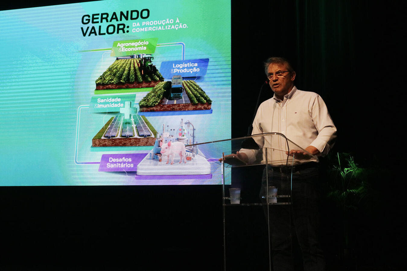 Encontro discute a cadeia produtiva da suinocultura paranaense