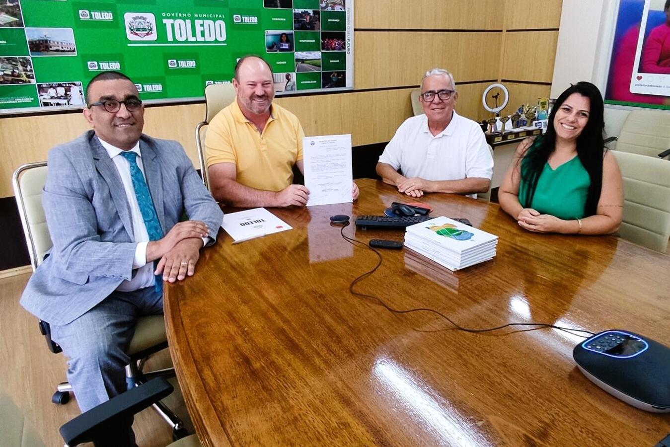 Entidades recebem participam de ato de reconhecimento de sua utilidade pública