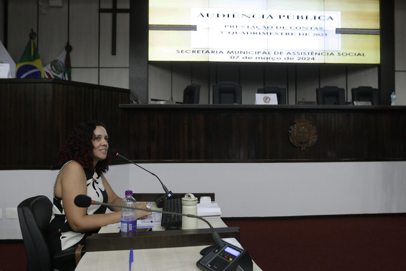 Equipe da Secretaria apresentou, na tarde desta quinta-feira (7), no Plenário da Casa de Leis, relatórios relacionados à execução orçamentária no terceiro quadrimestre de 2023
