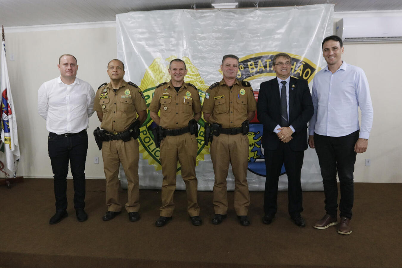 Evento ocorreu na manhã desta quinta (14); Batalhão será liderado pelo coronel Valmir de Souza, que assume o lugar do tenente-coronel Jorge Aparecido Fritola