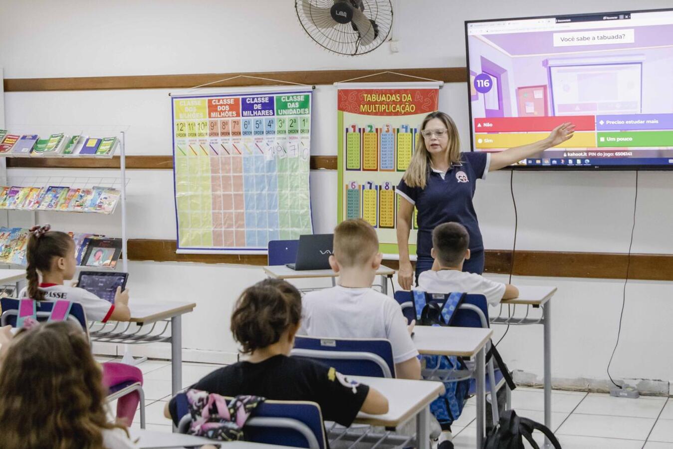 Resultados preliminares do Índice de Desenvolvimento da Educação Básica divulgados nesta segunda (15) pelo Inep apontam evolução que pode ser explicada por vários fatores