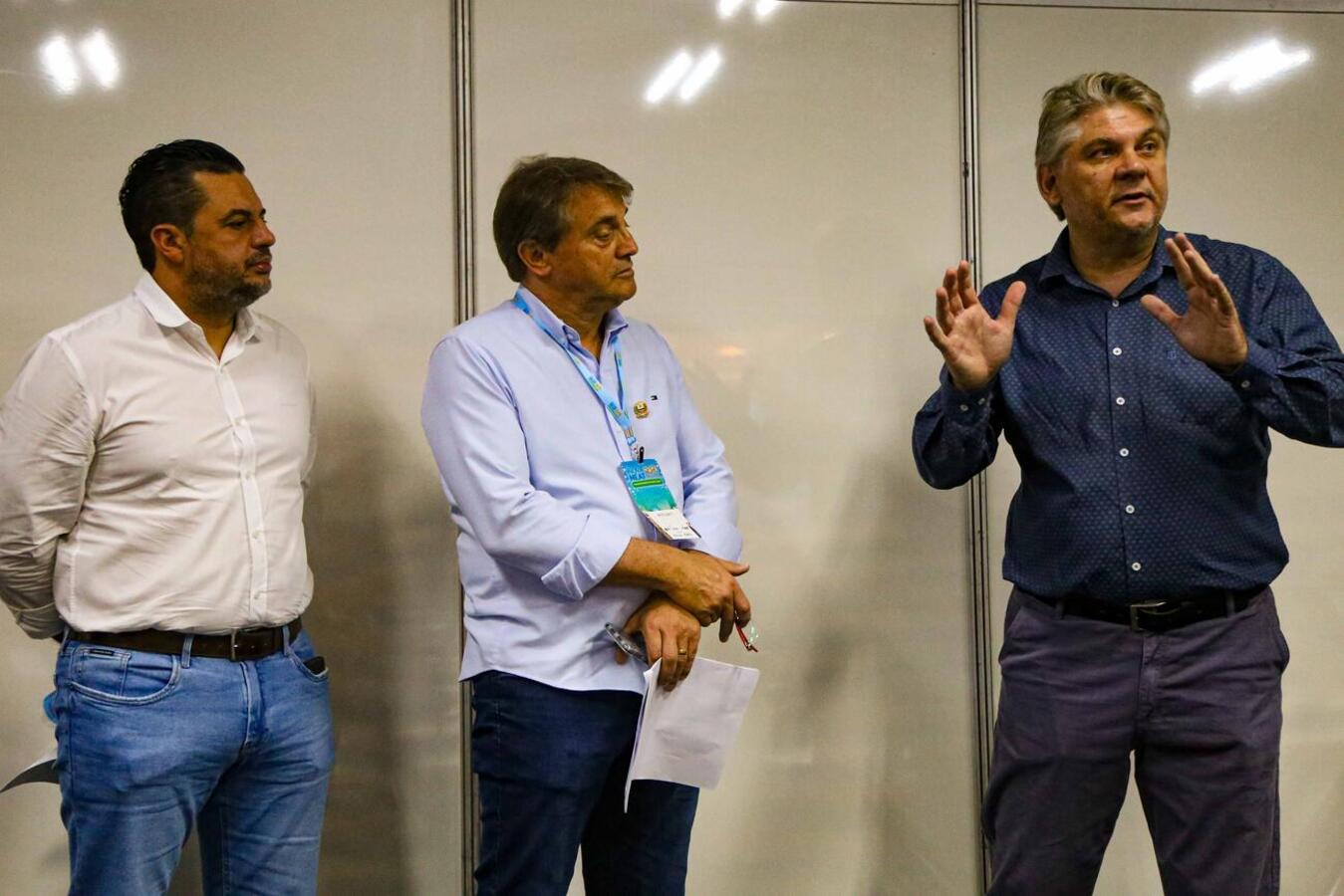 Setores debatem desafios da distribuição de energia no Oeste