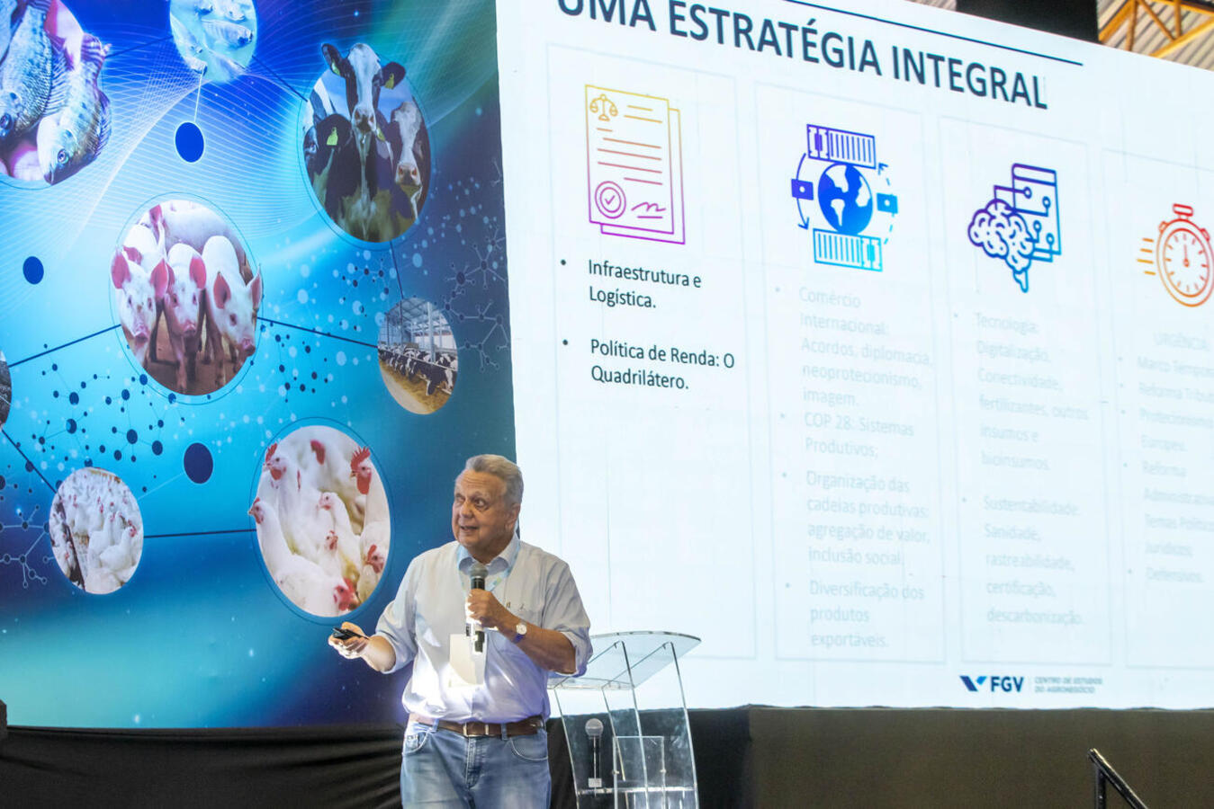 Roberto Rodrigues: Brasil precisa de estratégias para produzir 40% mais de alimentos