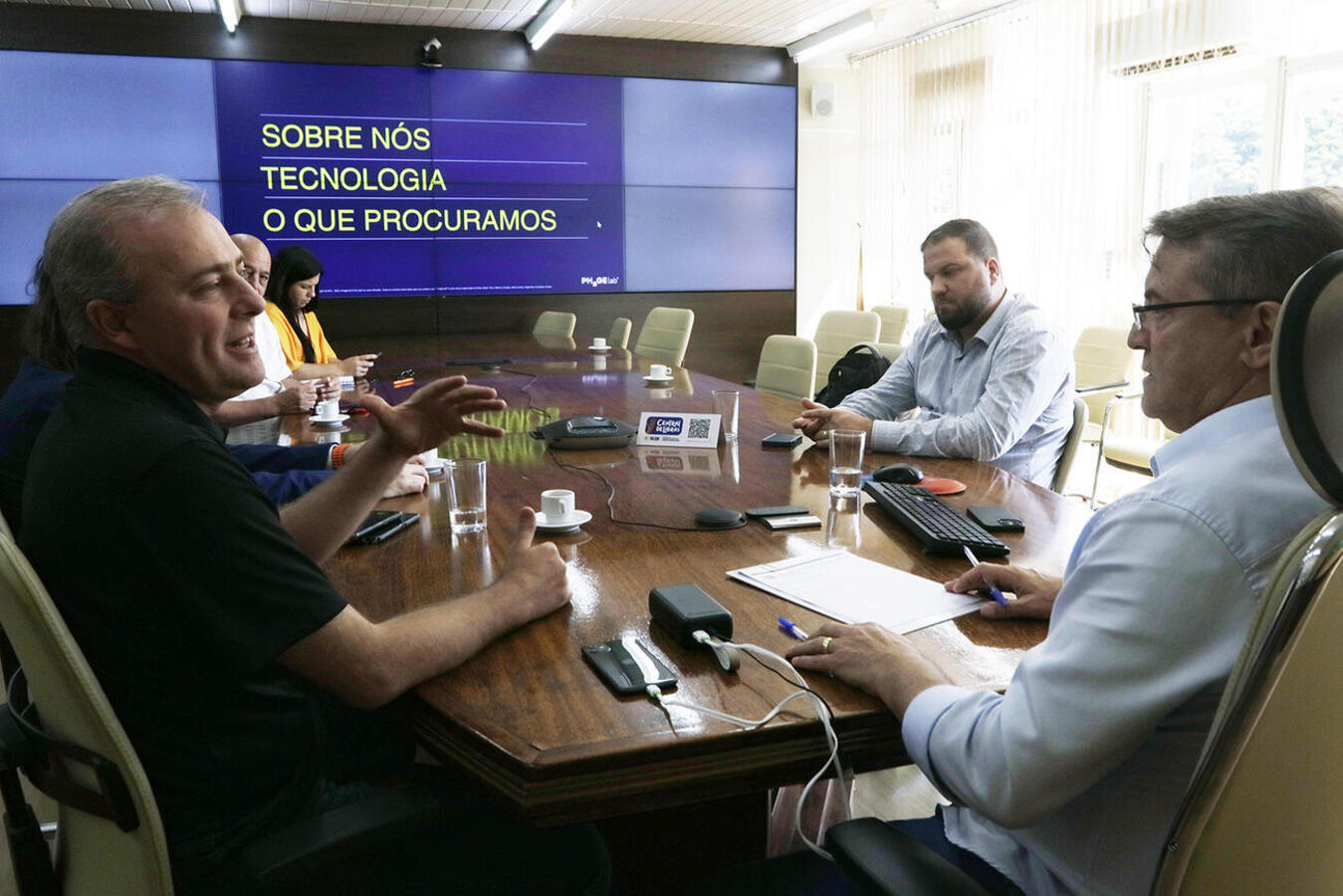 Para ampliar operações no Brasil, executivos da PhageLab desejam instalar laboratório e fábrica de bacteriófagos que potencializam produtividade na pecuária