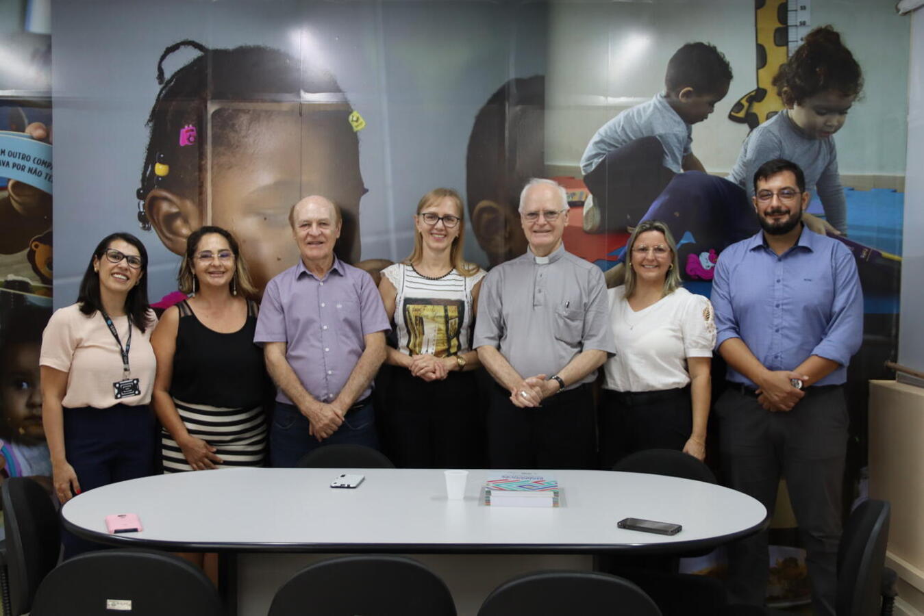 O cardeal Dom Odilo Scherer esteve na sede da Secretaria Municipal da Educação (Smed) na manhã desta quinta (4) e conversou com a equipe técnica da pasta
