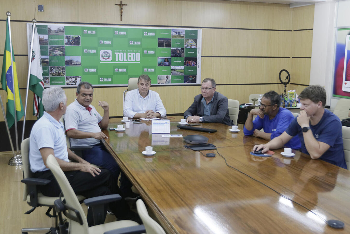 Reunião com a Secretaria de Planejamento e Emdur aponta rumos para solucionar os principais problemas relacionados ao escoamento de água