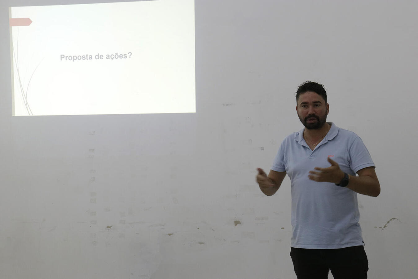Dados atualizados, relatório de atividades e alteração de regimento interno foram tratados na tarde desta terça (7), no Centro Municipal de Controle e Endemias