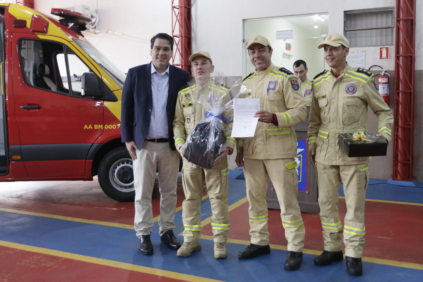 Durante a cerimônia de entrega da nova ambulância no Corpo de Bombeiros foi divulgado a diminuição de acidentes de trânsito em Toledo