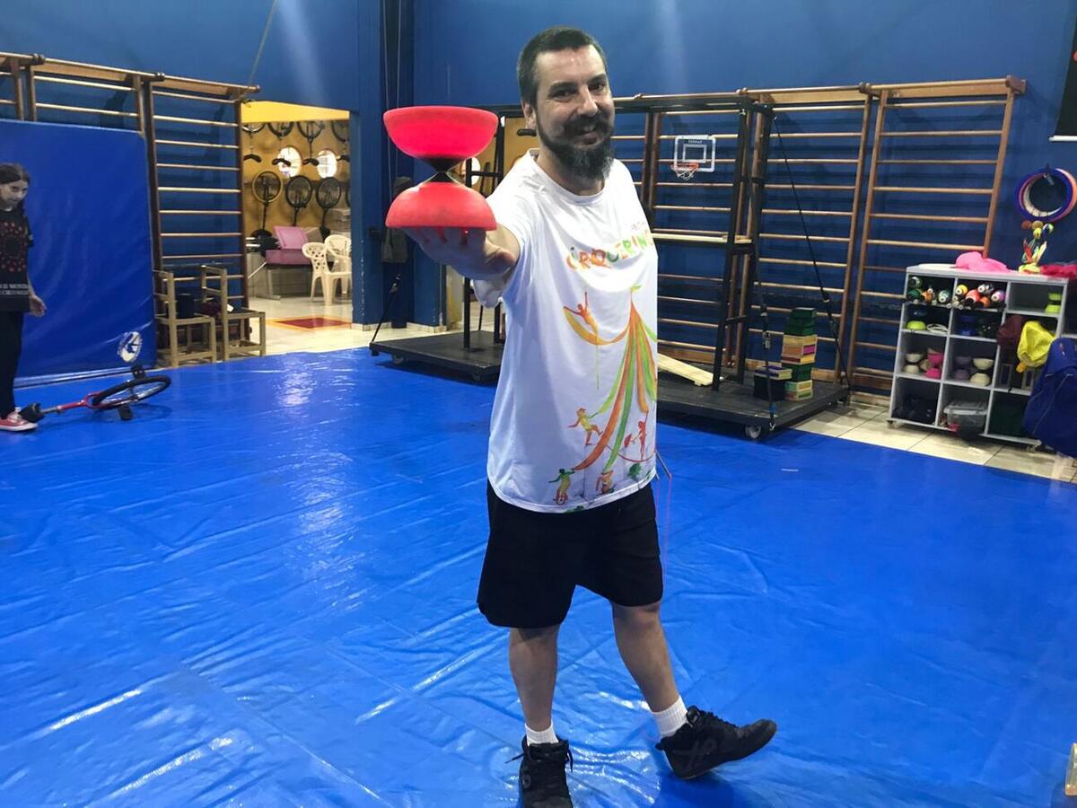 Os treinos com o artista Aires Coutinho seguem até esta sexta-feira (21) a partir das 13h15 no picadeiro do projeto