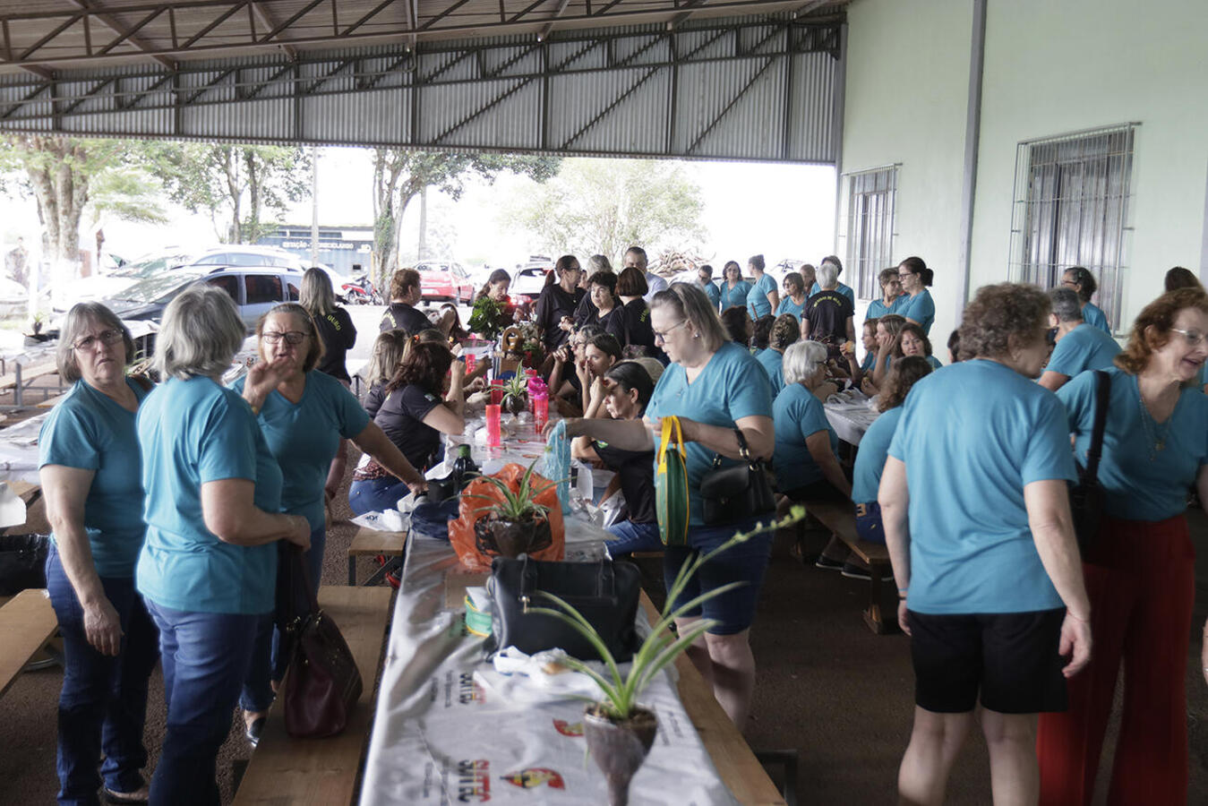 Mulheres de dezenas de comunidades do interior do município animaram a Linha Bangú com diversas atividades, interações e muitas brincadeiras