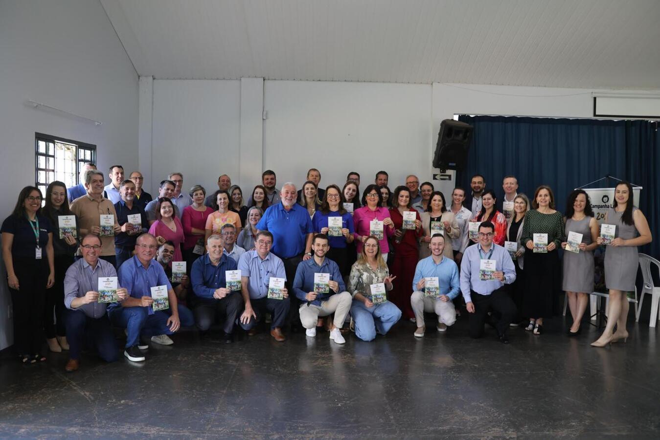Evento realizado na manhã desta segunda-feira (21) marca o início de mobilização que envolve poder público, entidades, cooperativas de crédito e contadores
