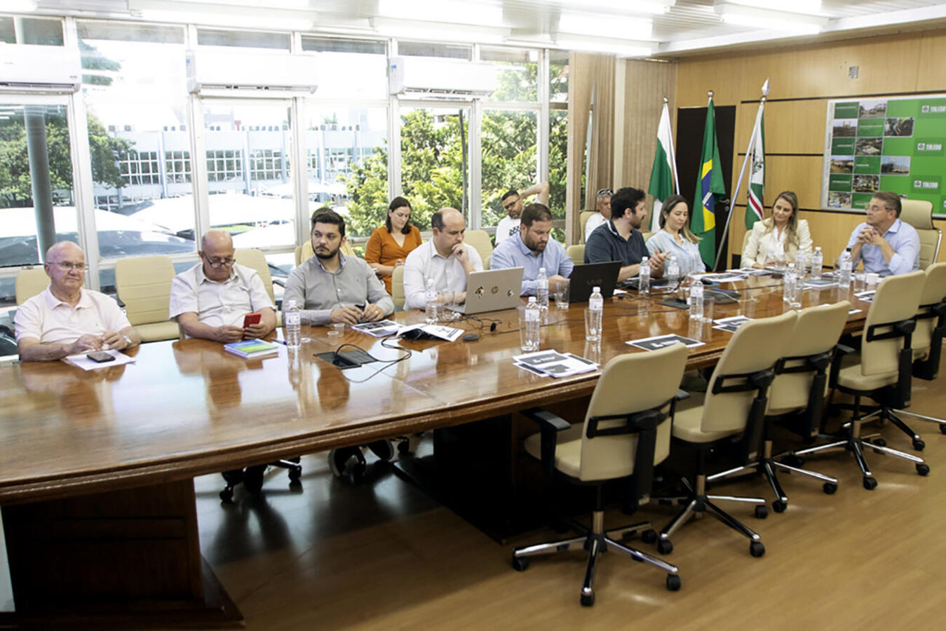 A equipe da Secretaria de Saúde iniciou o detalhamento das ações da pasta nesta quinta-feira (31) e deve retomar na manhã desta sexta-feira (01)