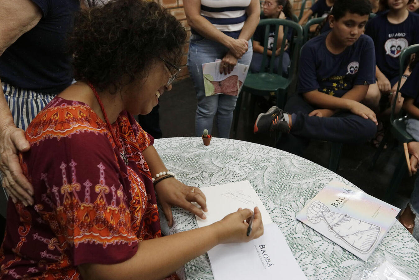 Obra, que relata cada passo de projeto iniciado em 2021, foi oficialmente apresentada em evento realizado na manhã desta terça (19) nas dependências da instituição de ensino