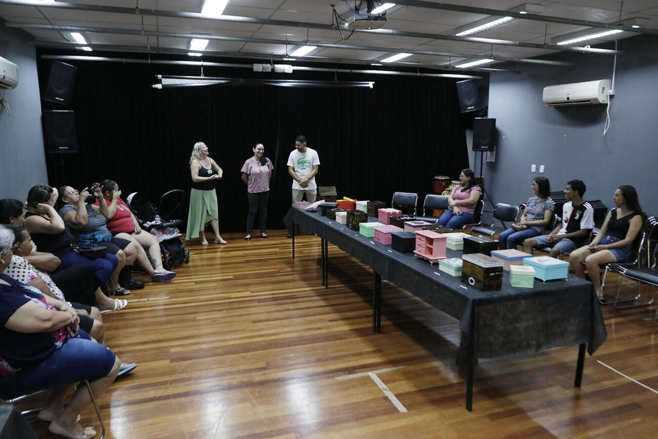 Trabalhos realizados durante curso foram expostos em encontro realizado na tarde desta quinta (14); atividade encerra ciclo de capacitações realizadas pela Cultura em 2024