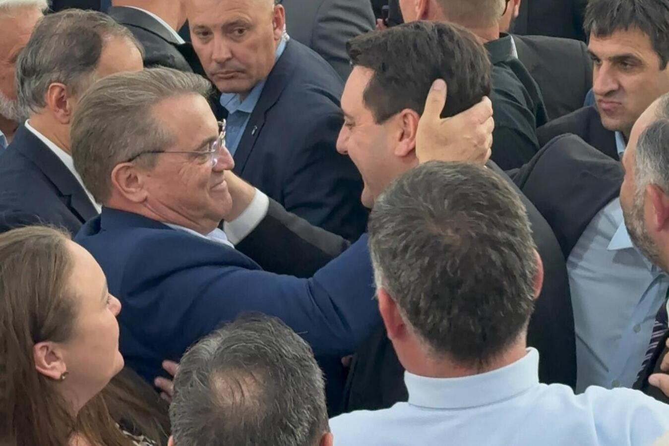 Prefeito Beto Lunitti participou, na tarde desta terça-feira (10), no Palácio Iguaçu, de evento em que ações voltadas à regionalização do serviço foram anunciadas