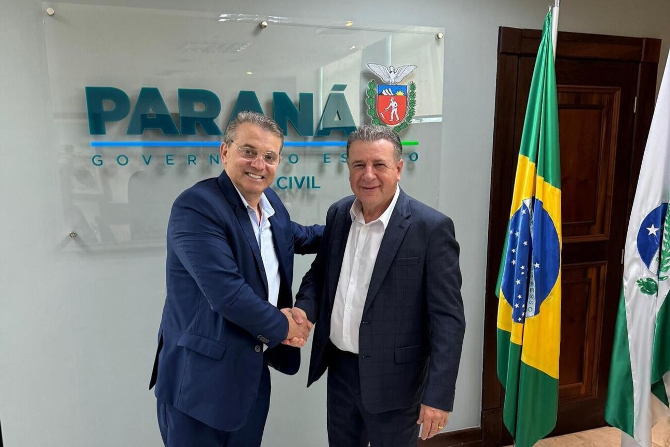 Prefeito Beto Lunitti participou, na tarde desta terça-feira (10), no Palácio Iguaçu, de evento em que ações voltadas à regionalização do serviço foram anunciadas