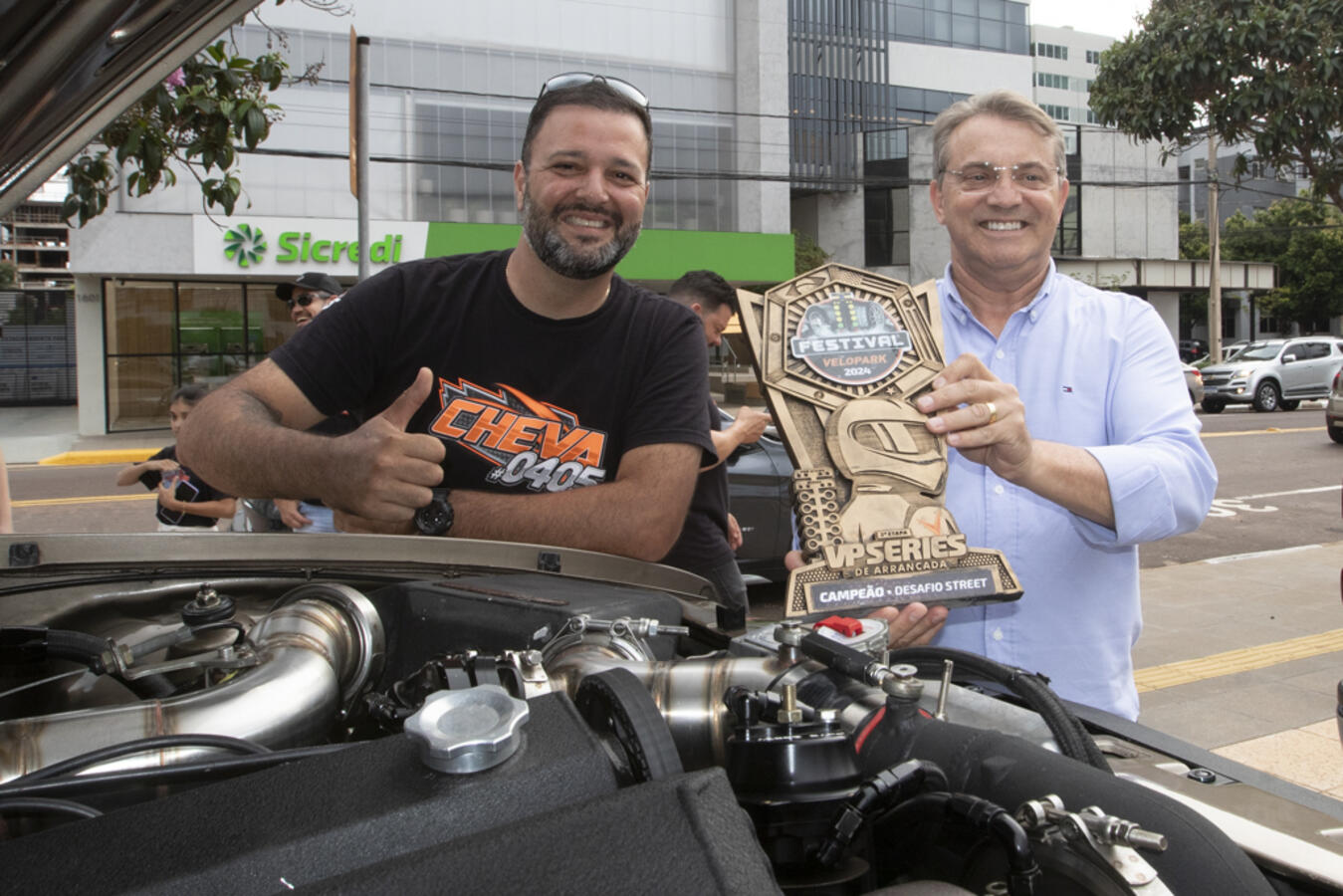 O piloto toledano bateu o recorde da prova numa competição que participaram mais de 200 carros de todo o Brasil no último fim de semana em Porto Alegre - RS