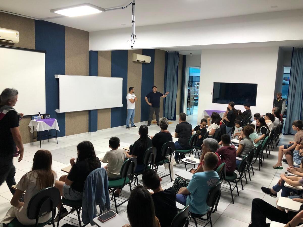 O Include Day marca a conclusão dos cursos de robótica, programação e cultura maker oferecidos para jovens entre 8 e 16 anos ao longo de 2024
