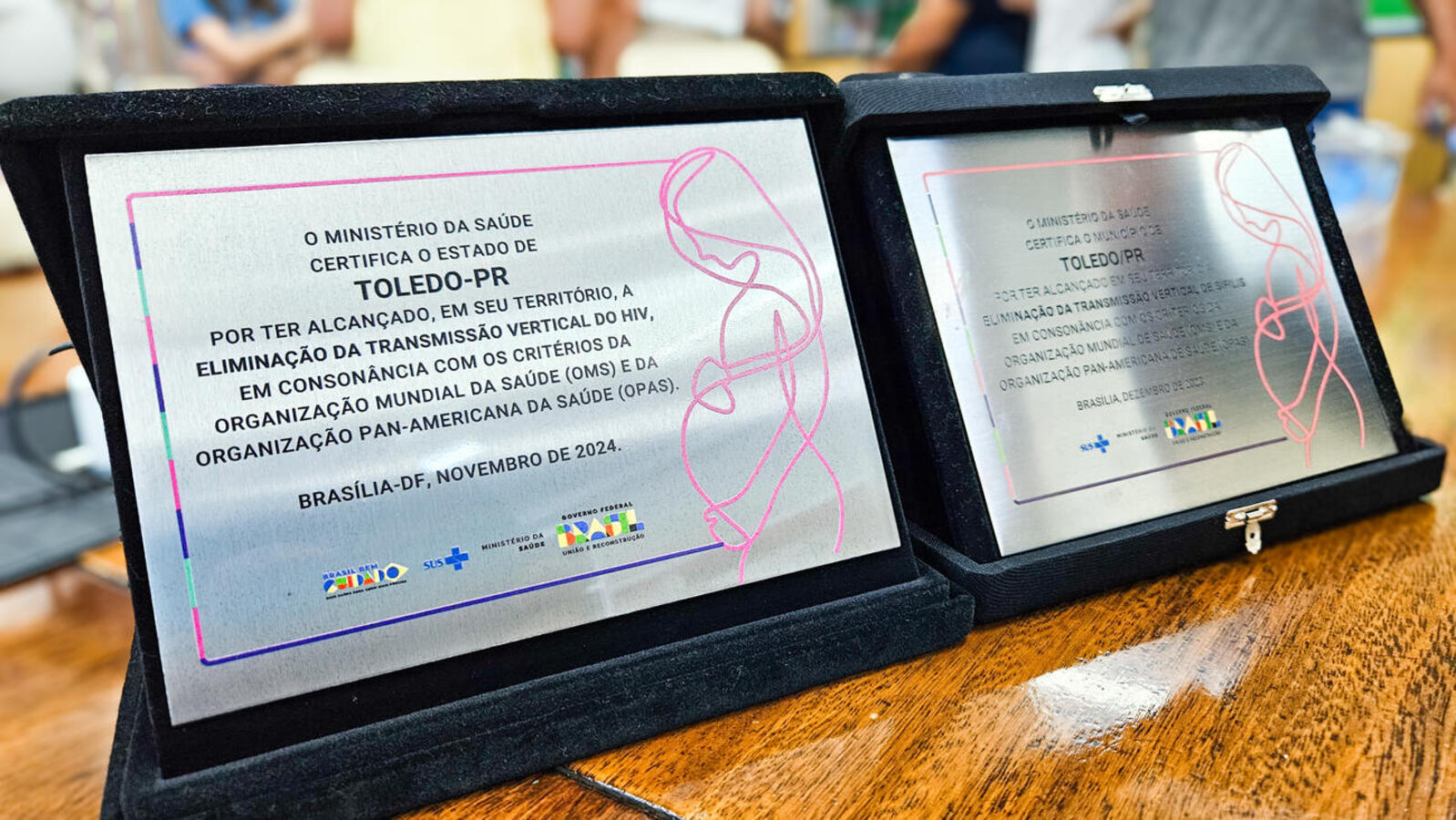Na manhã desta quinta-feira (5) o prefeito Beto Lunitti e a secretária da saúde Gabriela Kucharski apresentaram os dois prêmios conquistados pelo município