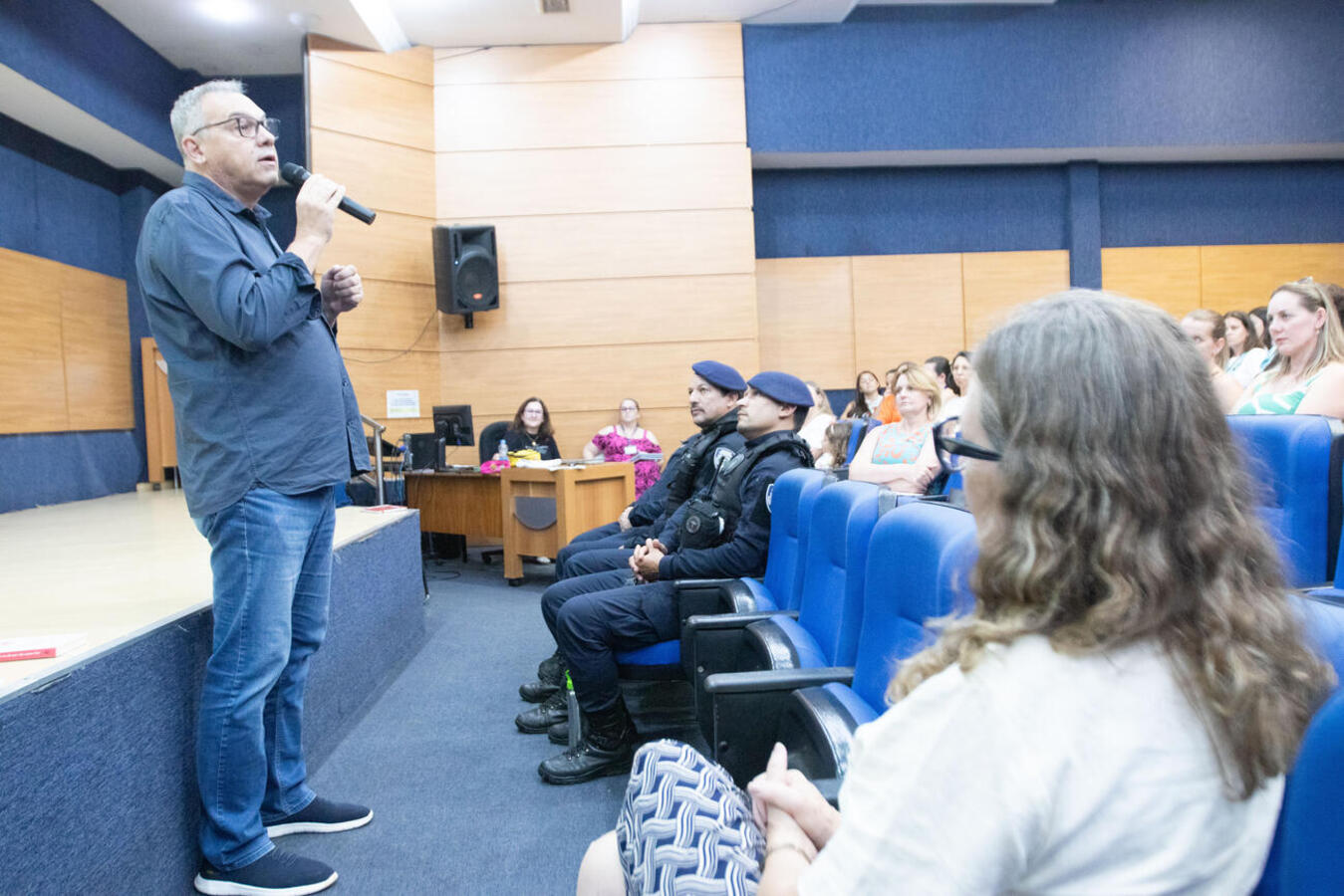 Encontro na tarde desta sexta-feira (24) no Auditório Acary de Oliveira contou ainda com a presença de representantes da Guarda Municipal e do Conselho Tutelar