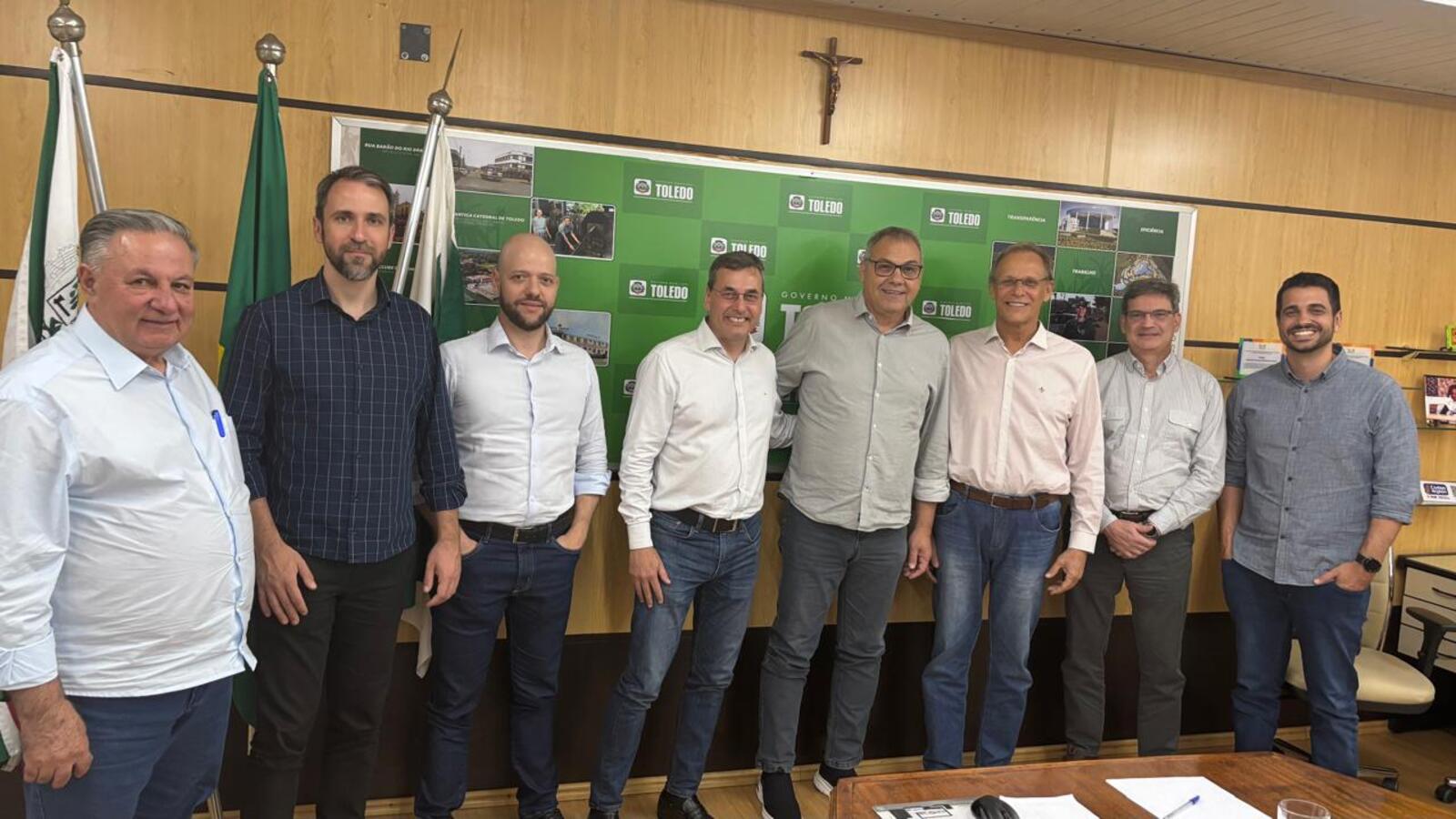 Bruno Quick, Paulo Pupin e Renato Soares, técnicos do Sebrae Nacional, apresentaram as oportunidades que poderão auxiliar no desenvolvimento da administração pública