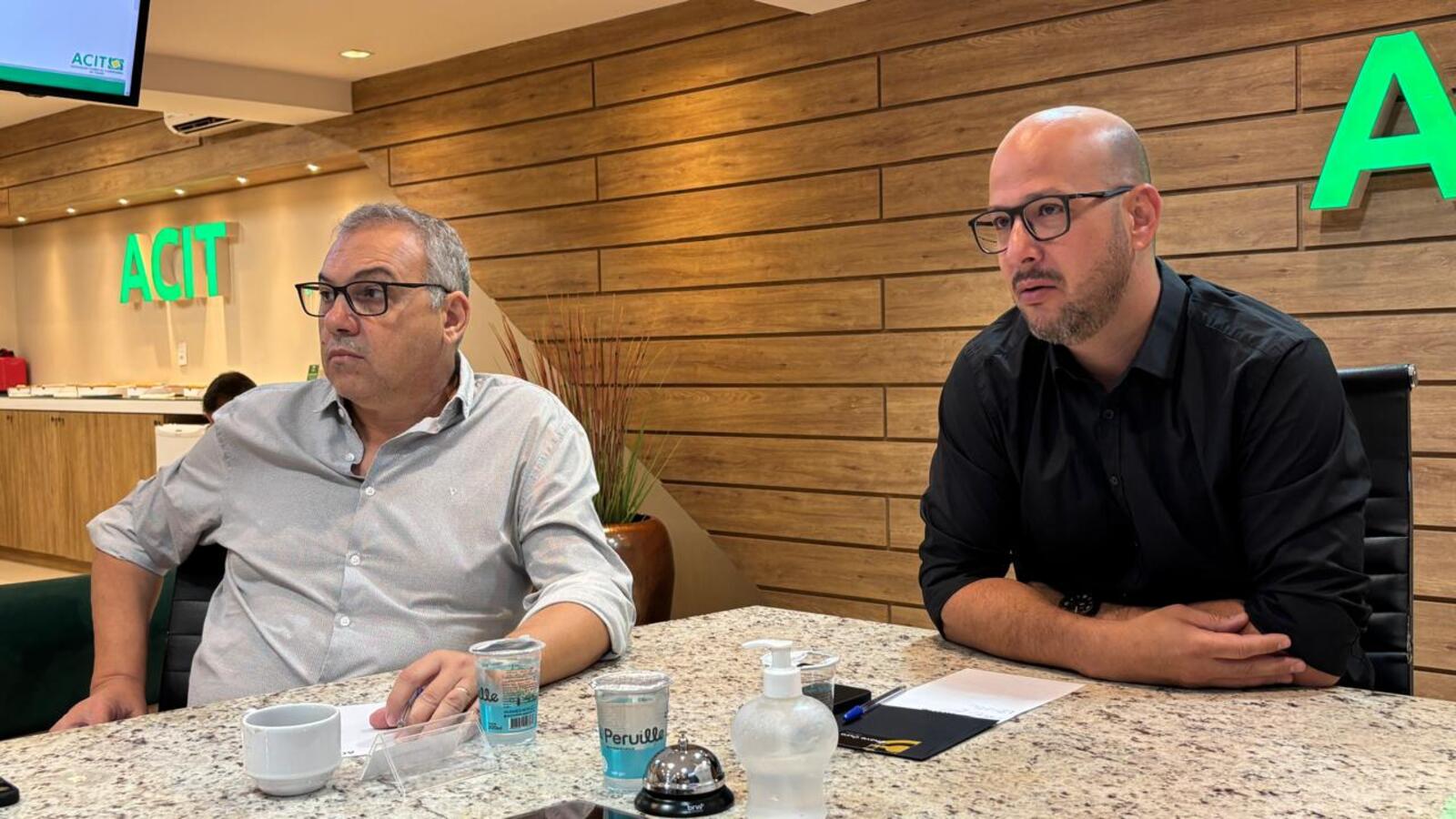 Foi o primeiro encontro oficial entre o prefeito Mario Costenaro e o secretário Thiago D’Arisbo com a Associação Comercial e Empresarial de Toledo