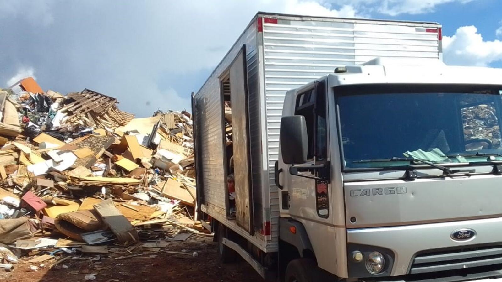 A Secretaria Municipal do Meio Ambiente realizou um grande número de coleta de volumosos nos dois primeiros meses do ano