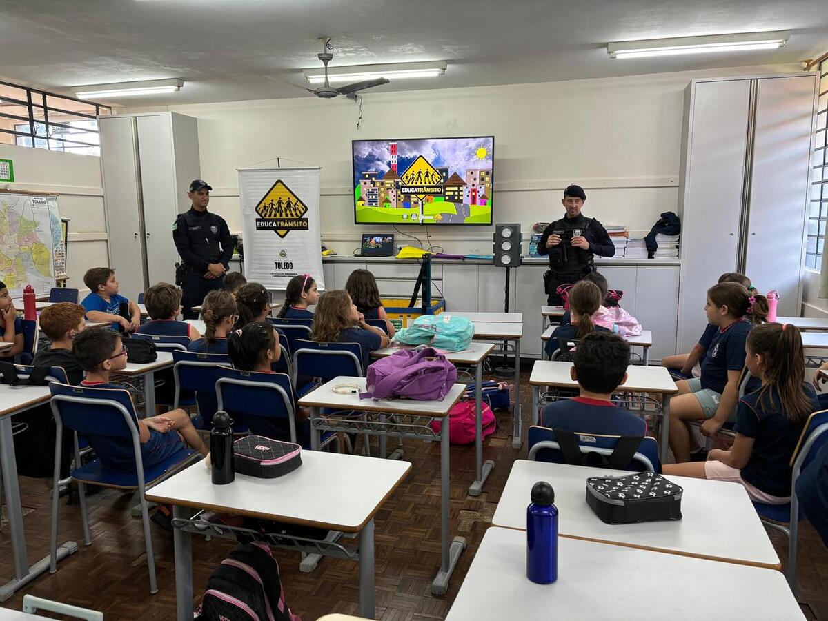 Turma de 25 crianças da Escola Municipal Arsênio Heiss foi a primeira a receber o treinamento em 2025