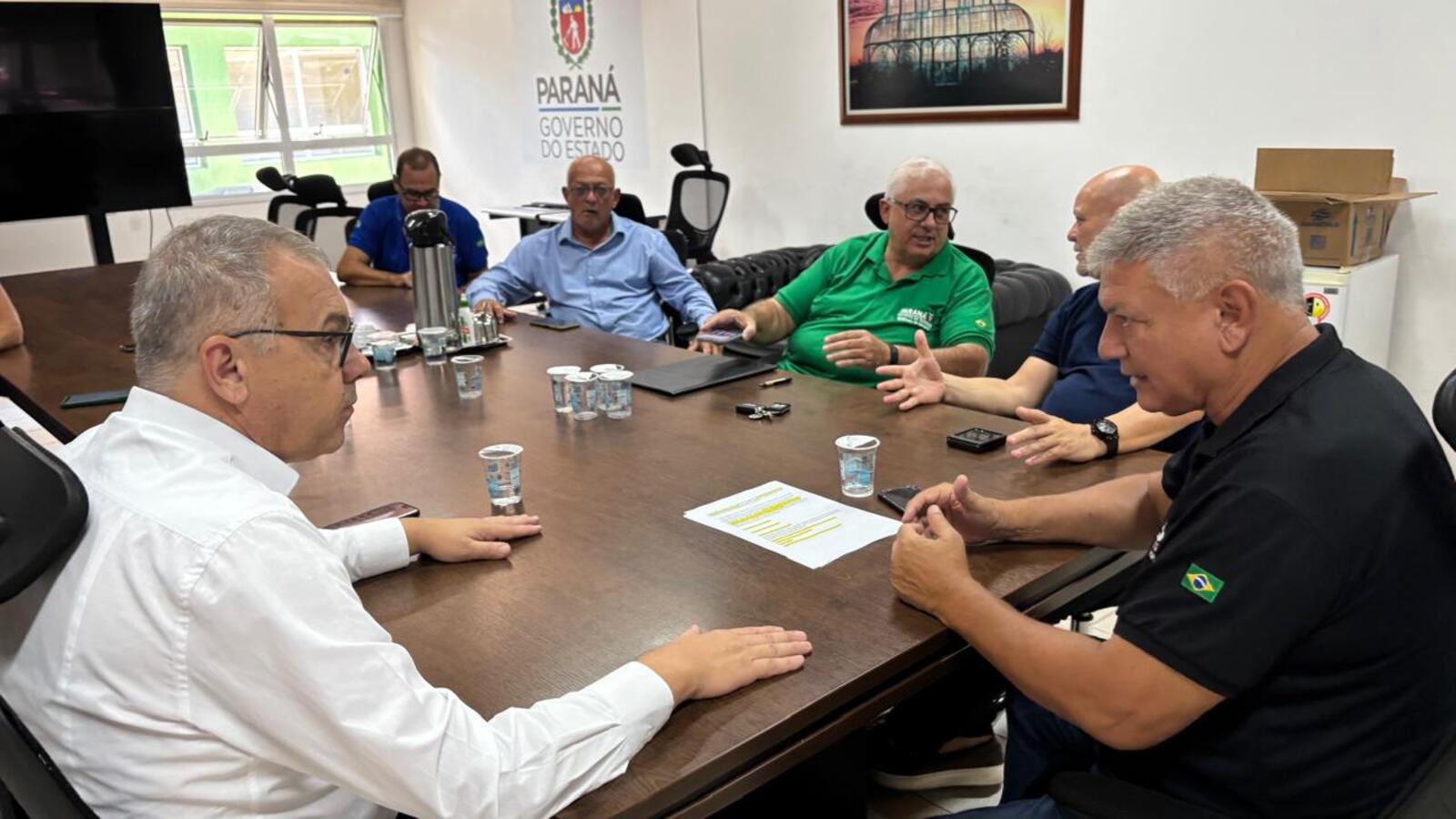 Prefeito Mario Costenaro se reuniu nesta terça-feira (25) com o secretário estadual do Esporte, Helio Wirbiski