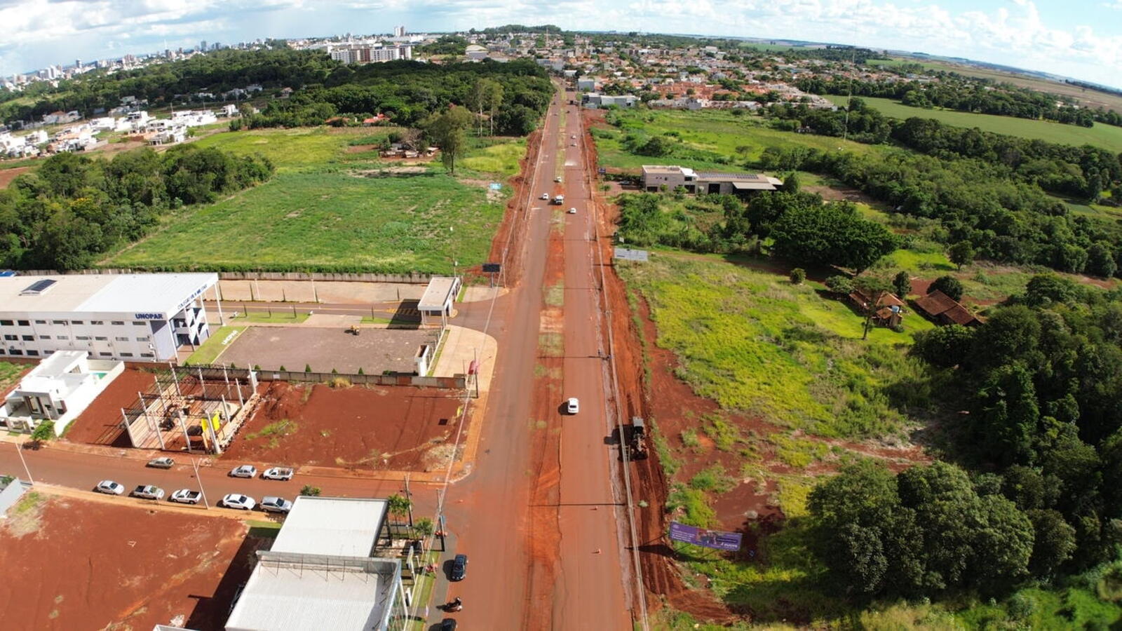 Obras de recuperação do asfalto, construção de calçadas, meio-fio e canteiro central e a instalação de galerias pluviais mudarão o cenário no Grande Coopagro