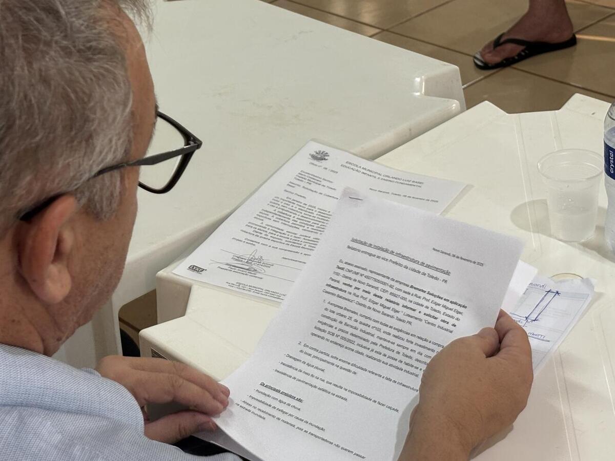 Asfalto, água, reforma em escolas, entre outros assuntos foram discutidos entre a equipe da Prefeitura de Toledo e as comunidades do interior
