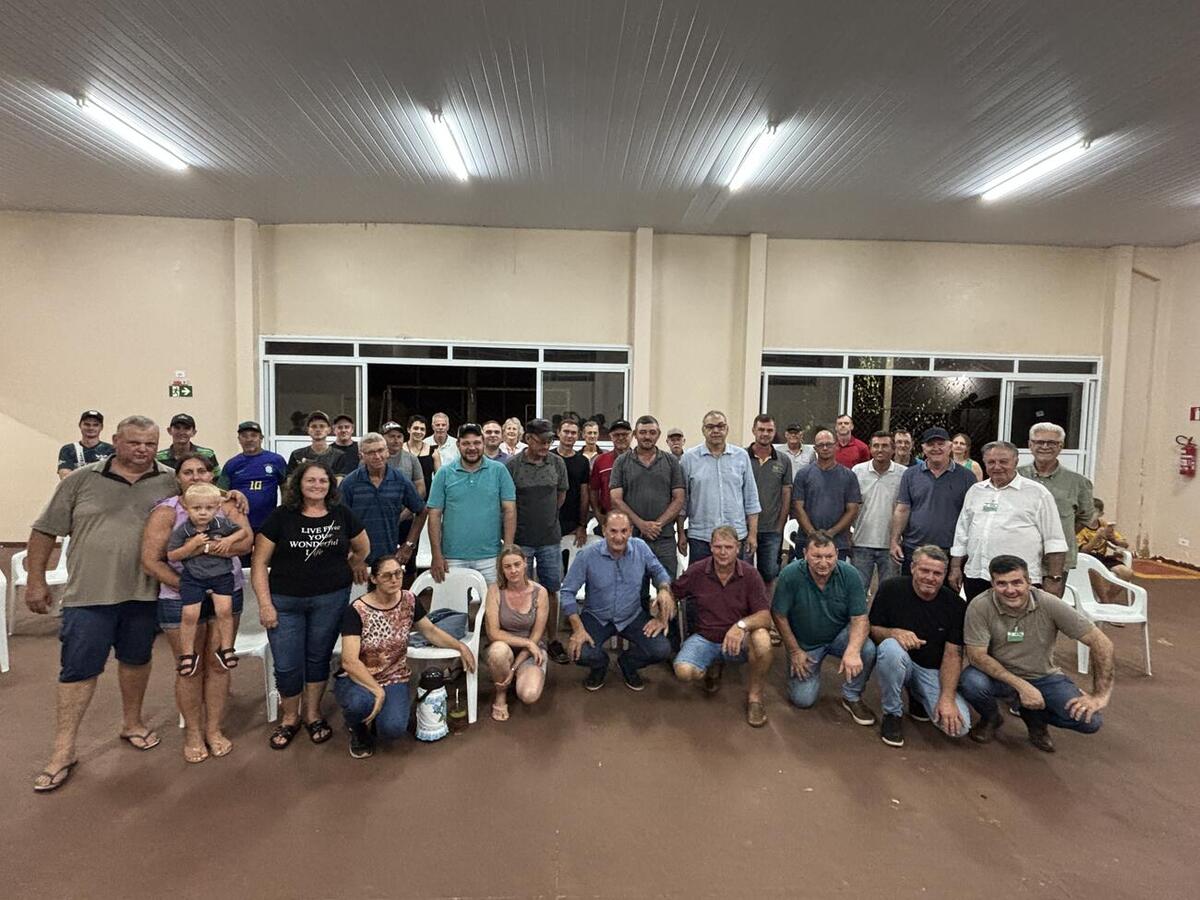 Asfalto, água, reforma em escolas, entre outros assuntos foram discutidos entre a equipe da Prefeitura de Toledo e as comunidades do interior
