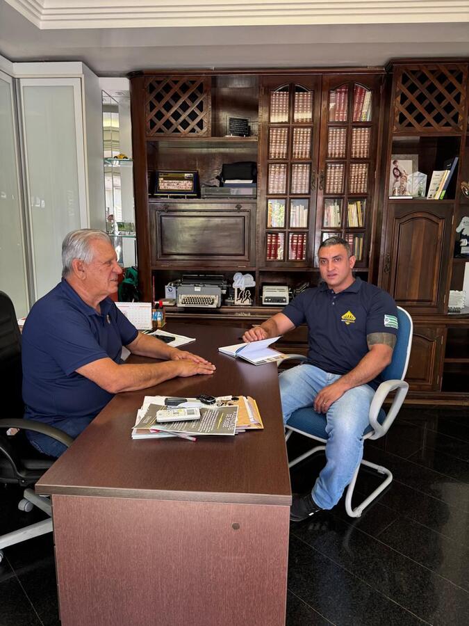Nesta segunda-feira (3) o secretário de Segurança e Mobilidade Urbana se reuniu com o Deputado Federal Dilceu Sperafico para discutir o trânsito e a segurança do município
