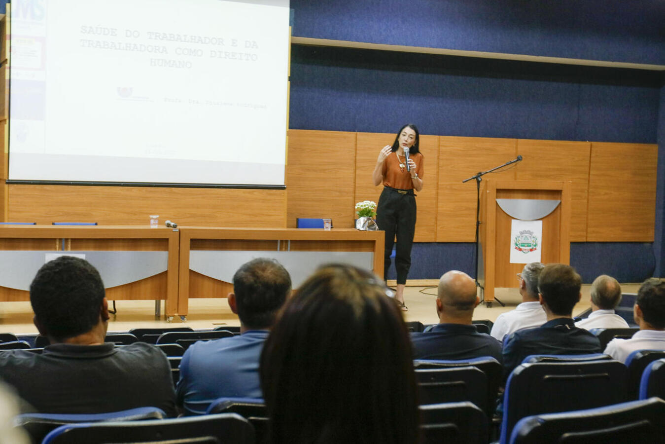 O Conselho Municipal realizou o “Simpósio Municipal de Saúde do Trabalhador e Trabalhadora” a fim de levar propostas para defender na conferência regional