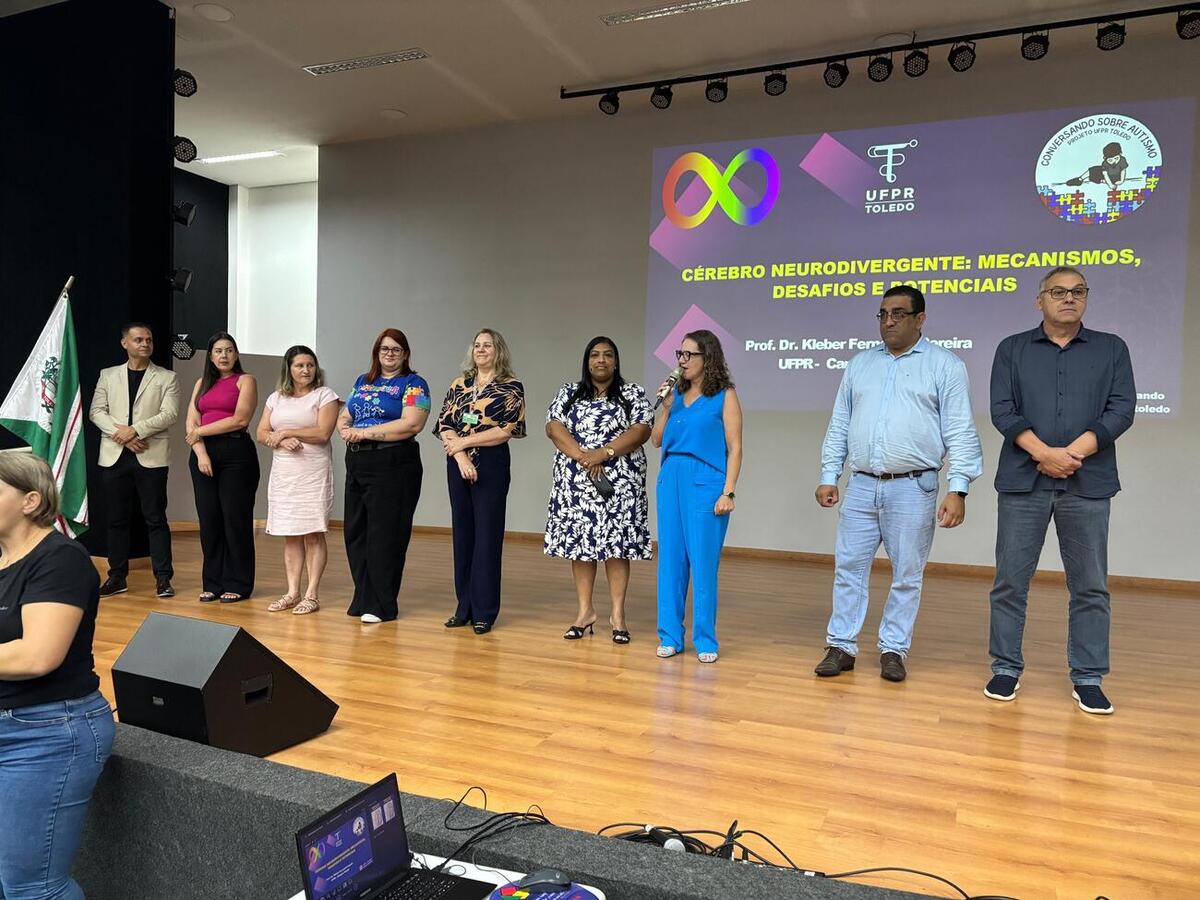 Evento aconteceu no Dia Mundial de Conscientização do Autismo e contou com palestra sobre o cérebro neurodiverso