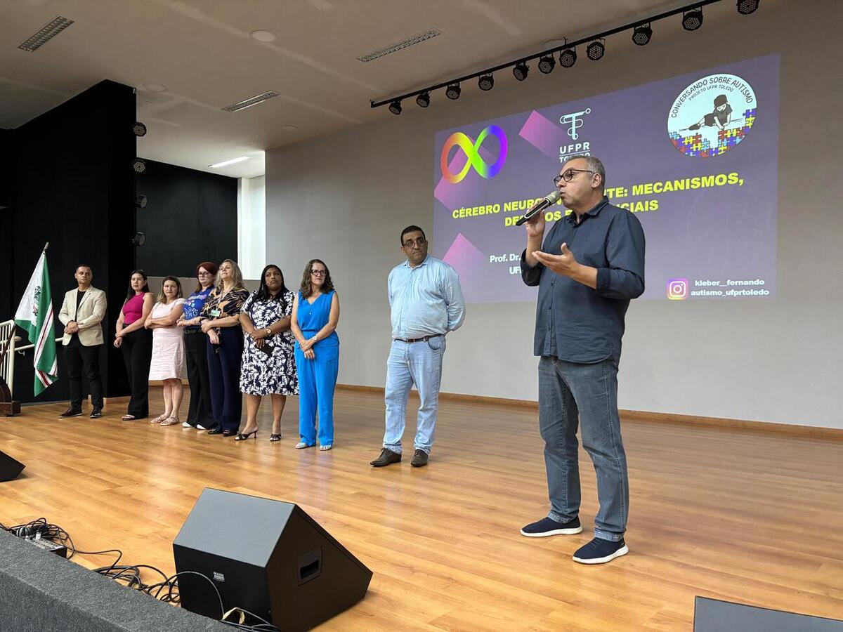 Evento aconteceu no Dia Mundial de Conscientização do Autismo e contou com palestra sobre o cérebro neurodiverso