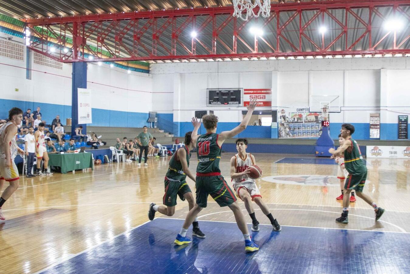 Confira os jogos e competições esportivas que serão realizadas no decorrer da semana nas praças esportivas do município