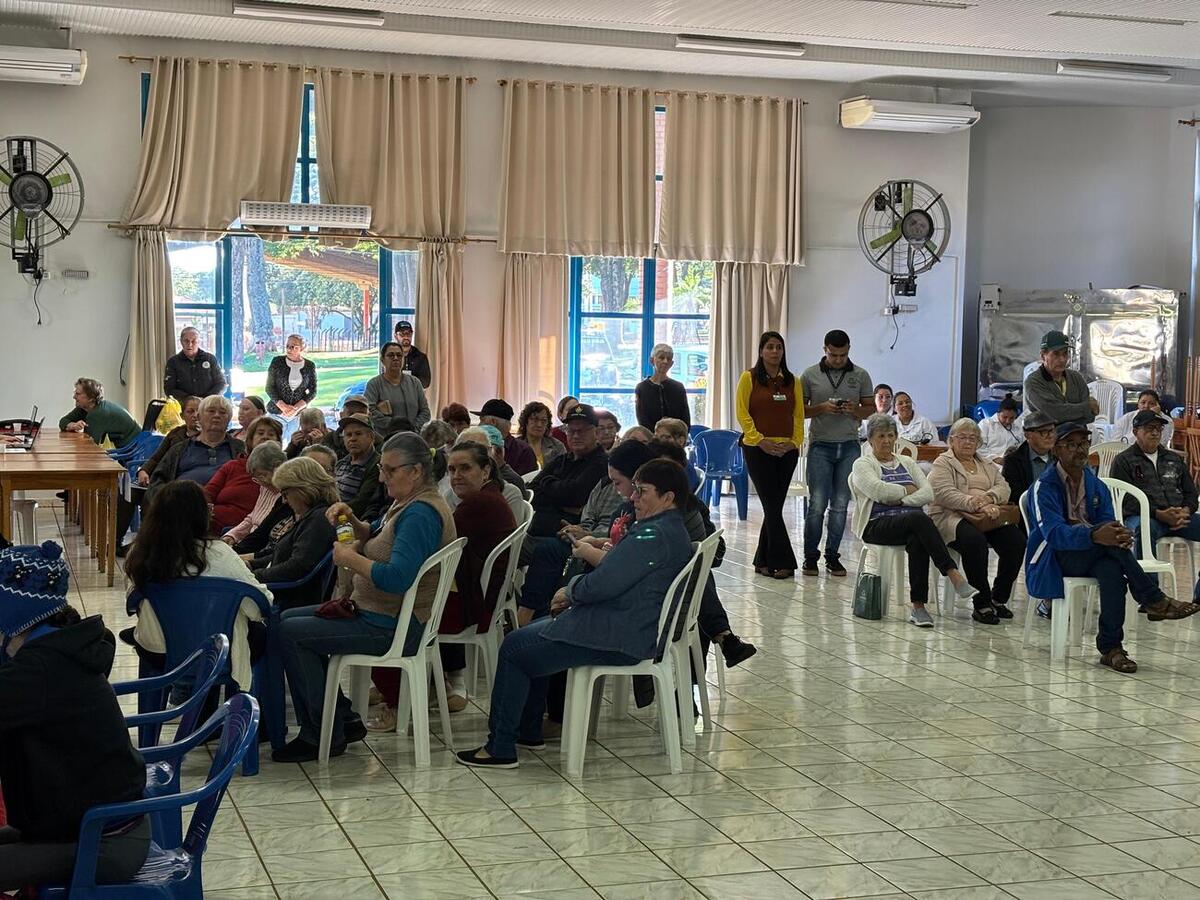 Evento disponibilizou serviços de saúde, meio ambiente, trânsito, habitação, entre outros