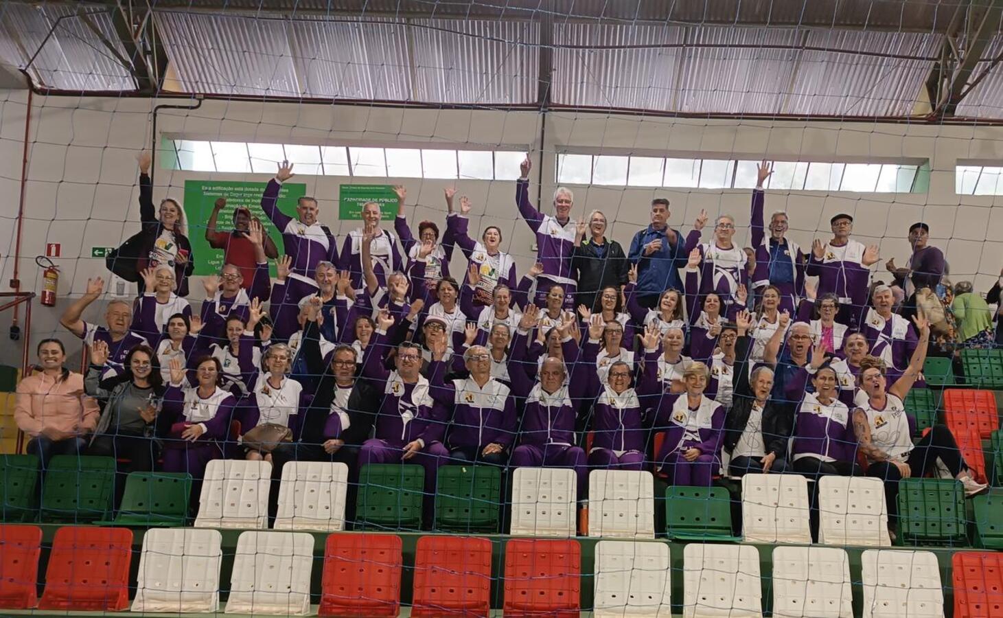 Os 55 idosos de Toledo participam de diversas modalidades nos Jogos da Melhor Idade 60+ Etapa Nova Londrina