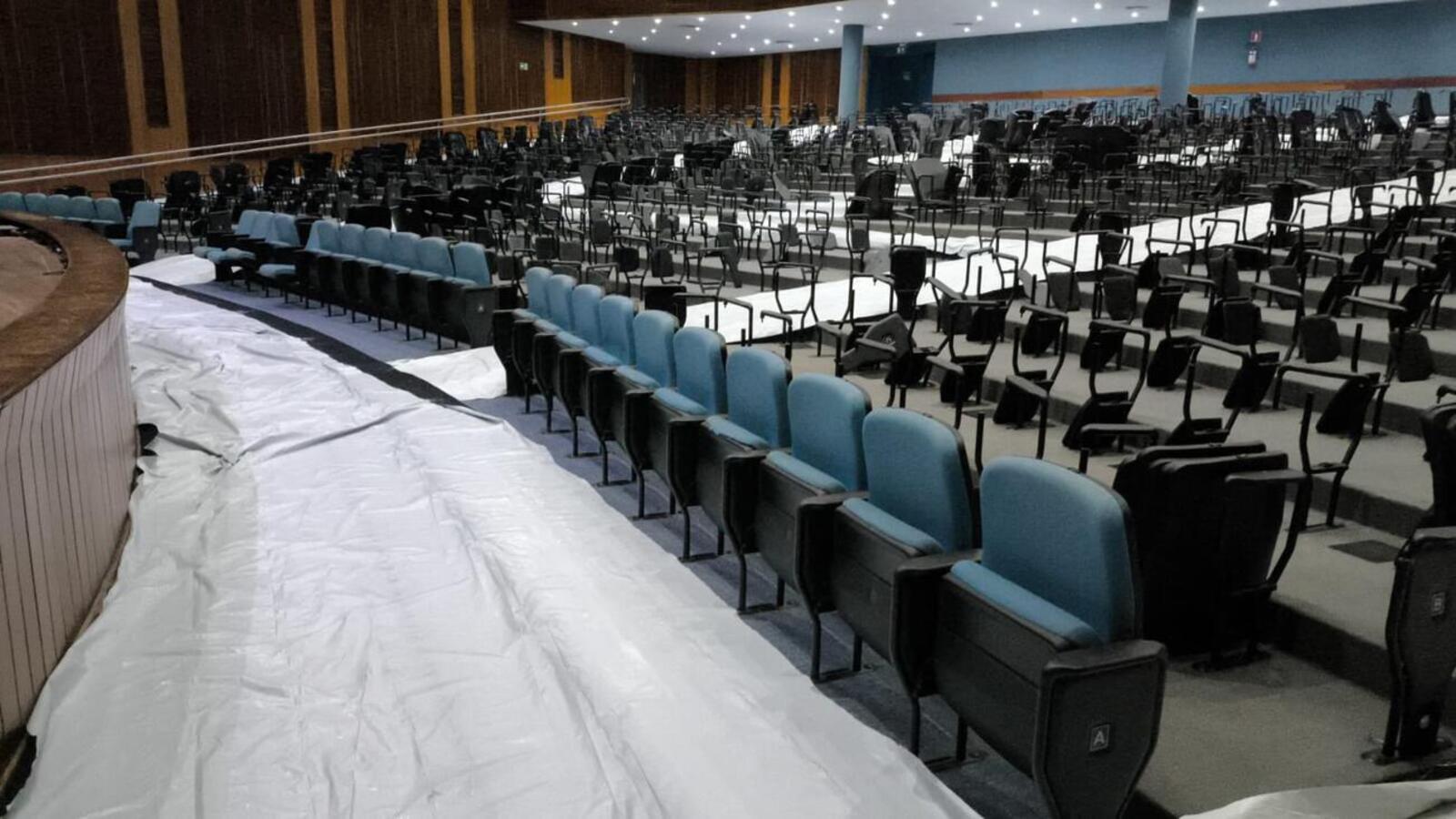 A previsão para o término das obras de reforma do Teatro Municipal de Toledo são para o mês de julho