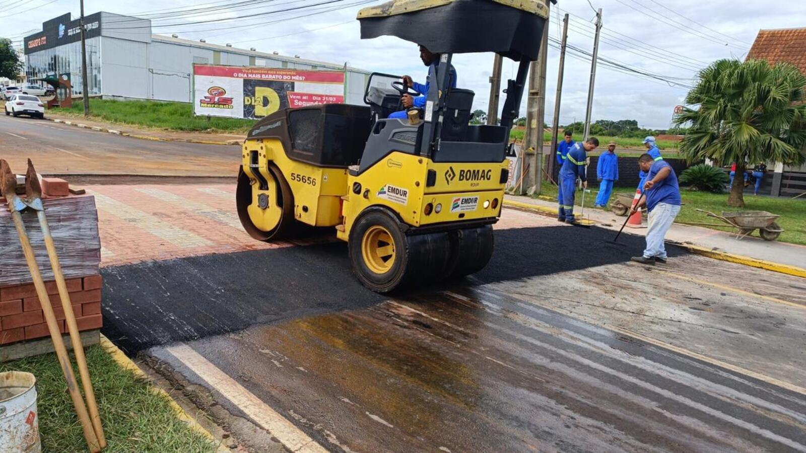 A partir de amanhã (4), equipes da Emdur executarão o mesmo trabalho, mas, dessa vez, na pista contrária da Avenida Maripá (sentido BR 163-Centro)