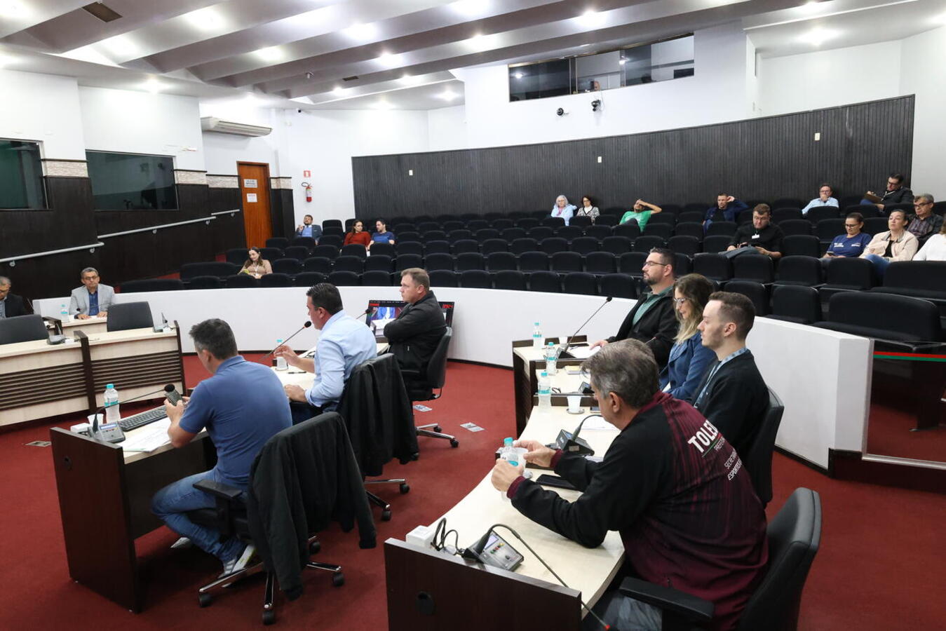 Em audiência pública promovida na manhã desta quarta (28), equipe da Secretaria Municipal de Esportes e Lazer explanou dados sobre ações e finanças da pasta