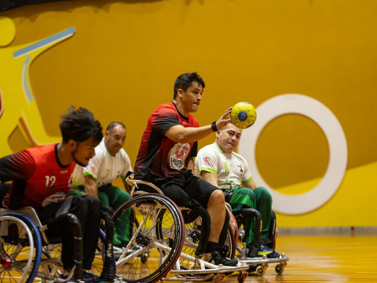 (Imagens: Samuel Marques, Bruno Ruas e Confederação Brasileira de Handebol) A equipe “Atacar Toledo” foi até o Estado de São Paulo para participar do Campeonato Brasileiro de Handebol em Cadeira de Roda