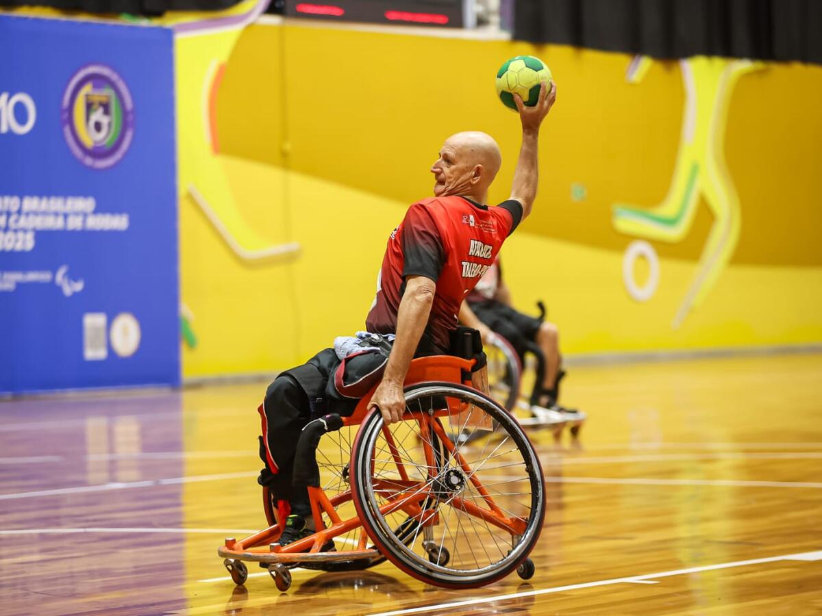(Imagens: Samuel Marques, Bruno Ruas e Confederação Brasileira de Handebol) A equipe “Atacar Toledo” foi até o Estado de São Paulo para participar do Campeonato Brasileiro de Handebol em Cadeira de Roda