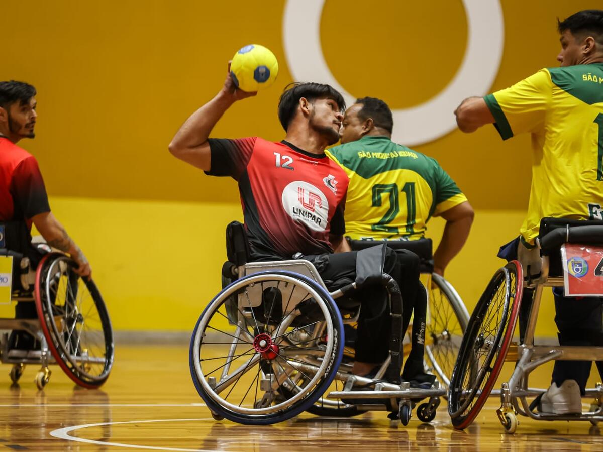 (Imagens: Samuel Marques, Bruno Ruas e Confederação Brasileira de Handebol) A equipe “Atacar Toledo” foi até o Estado de São Paulo para participar do Campeonato Brasileiro de Handebol em Cadeira de Roda