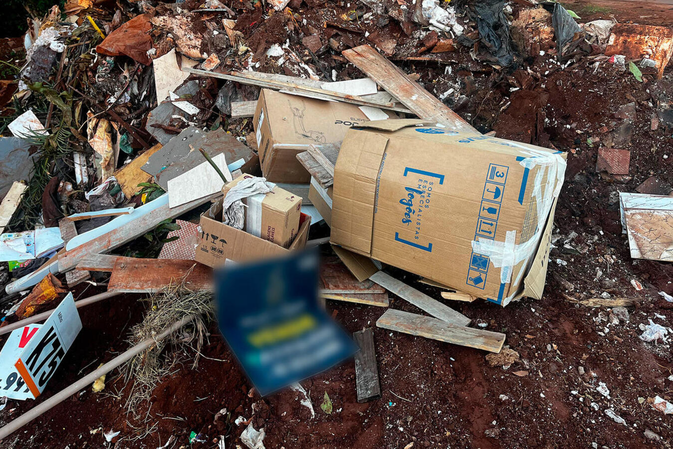 Ocorrência ontem (15), no Nascer do Sol, se deu após recebimento de denúncia; suspeitos foram notificados e tiveram veículos recolhidos ao Pátio Municipal
